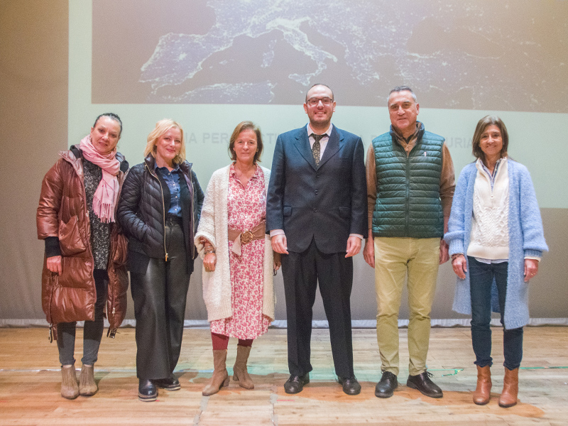 dsc 0618w